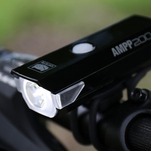 Lampa przednia Cateye AMPP 200